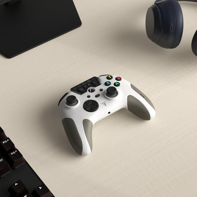 Turtle Beach Recon Controller Wired Gaming Controller for Xbox Series & Windows 10 PCs Audio Enhancements, and Superhuman Hearing - White